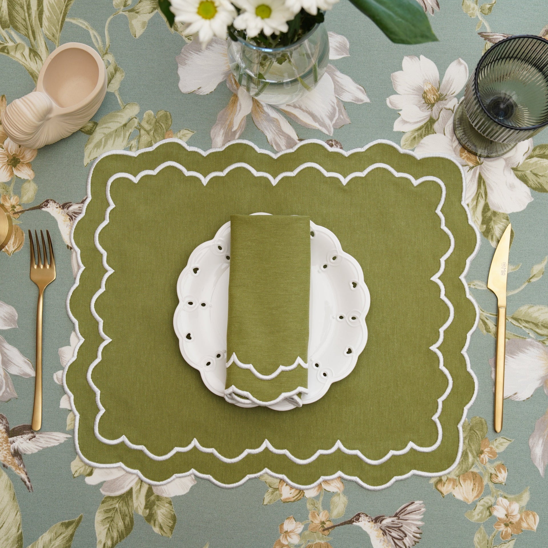 SPRING TABLE DECOR – ELARA GREEN RECTANGLE FABRIC PLACEMAT & NAPKIN SET