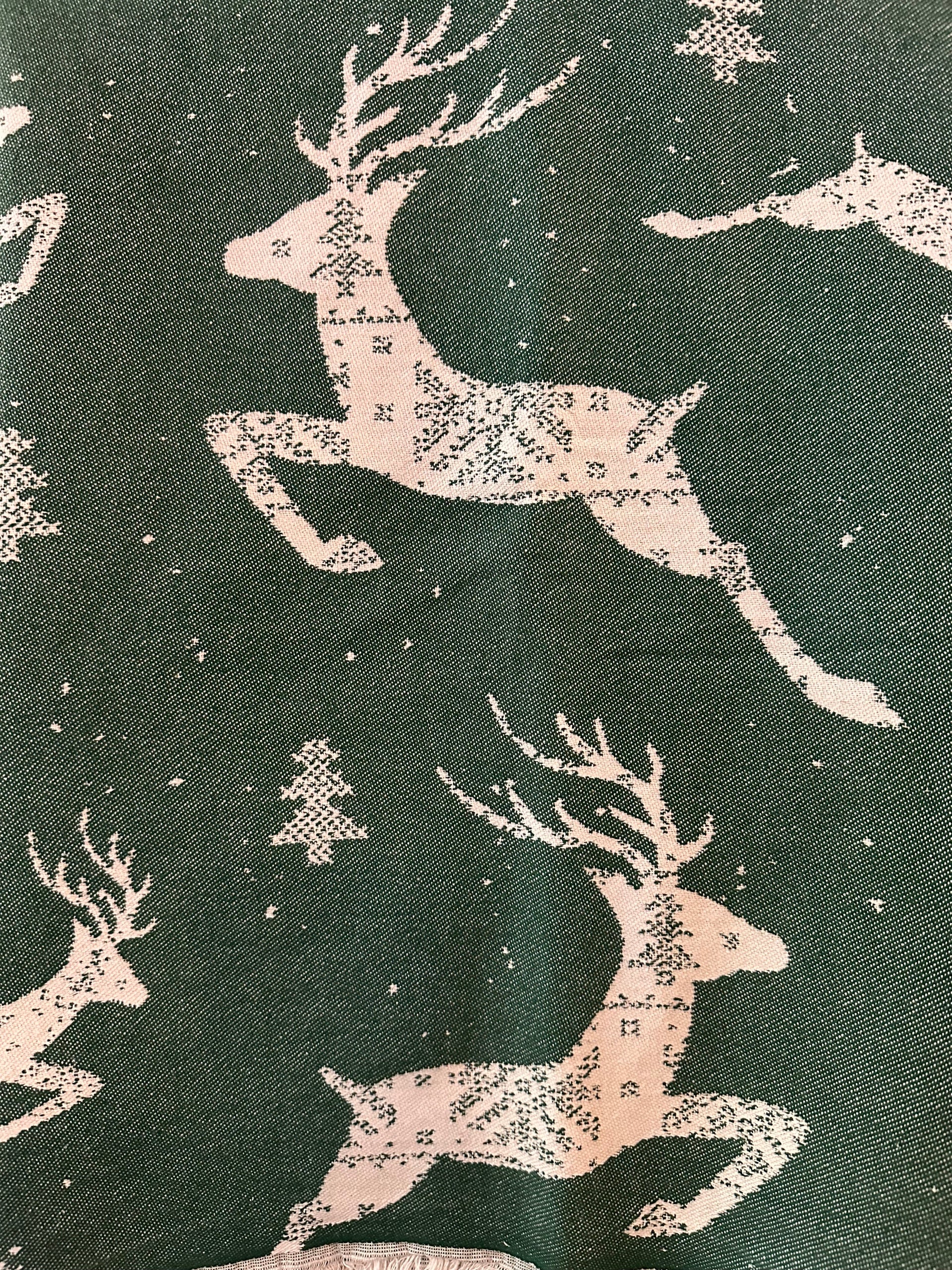 Christmas Reindeer Snowflake Turkish Cotton Throw Blanket 56×72 – Soft Organic Holiday Decor Gift