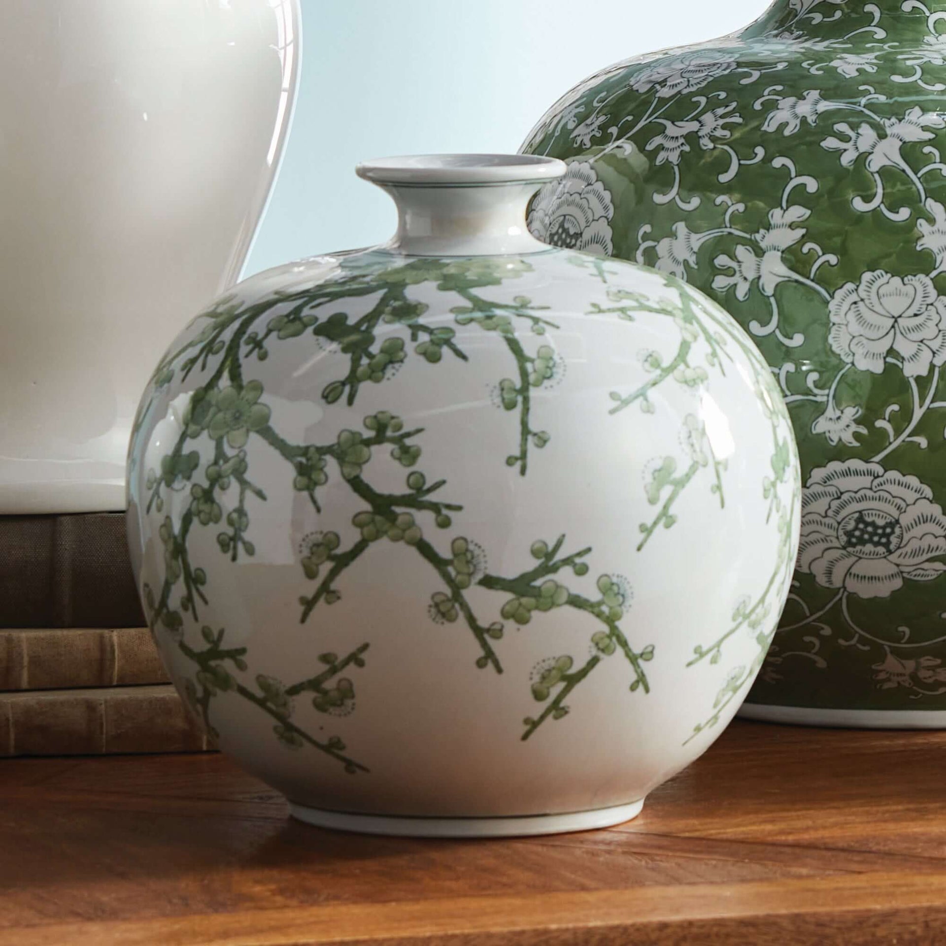 Green and White Botanical Chinoiserie Porcelain Vase