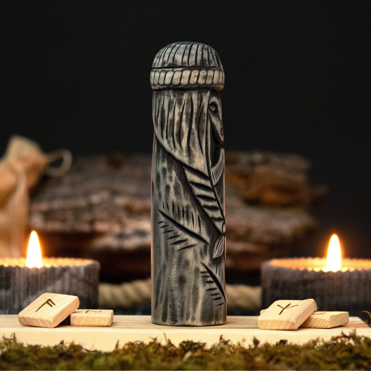 Hand-Carved Freyja Figurine – 14 cm (5.7 inches) Wooden Scandinavian Goddess Statue