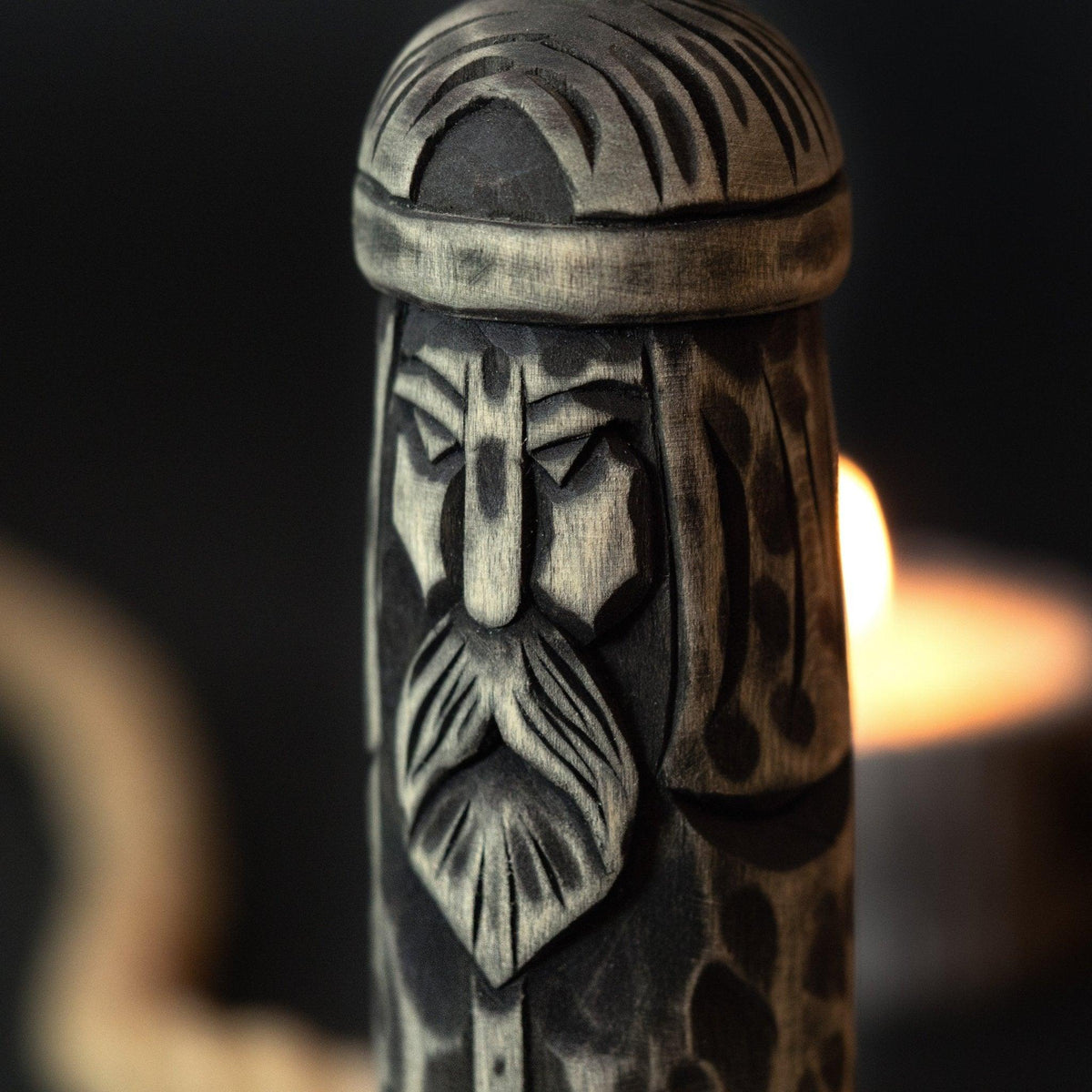 Hand-Carved Thor Figurine – 14 cm (5.7 inches) Wooden Scandinavian God Statue