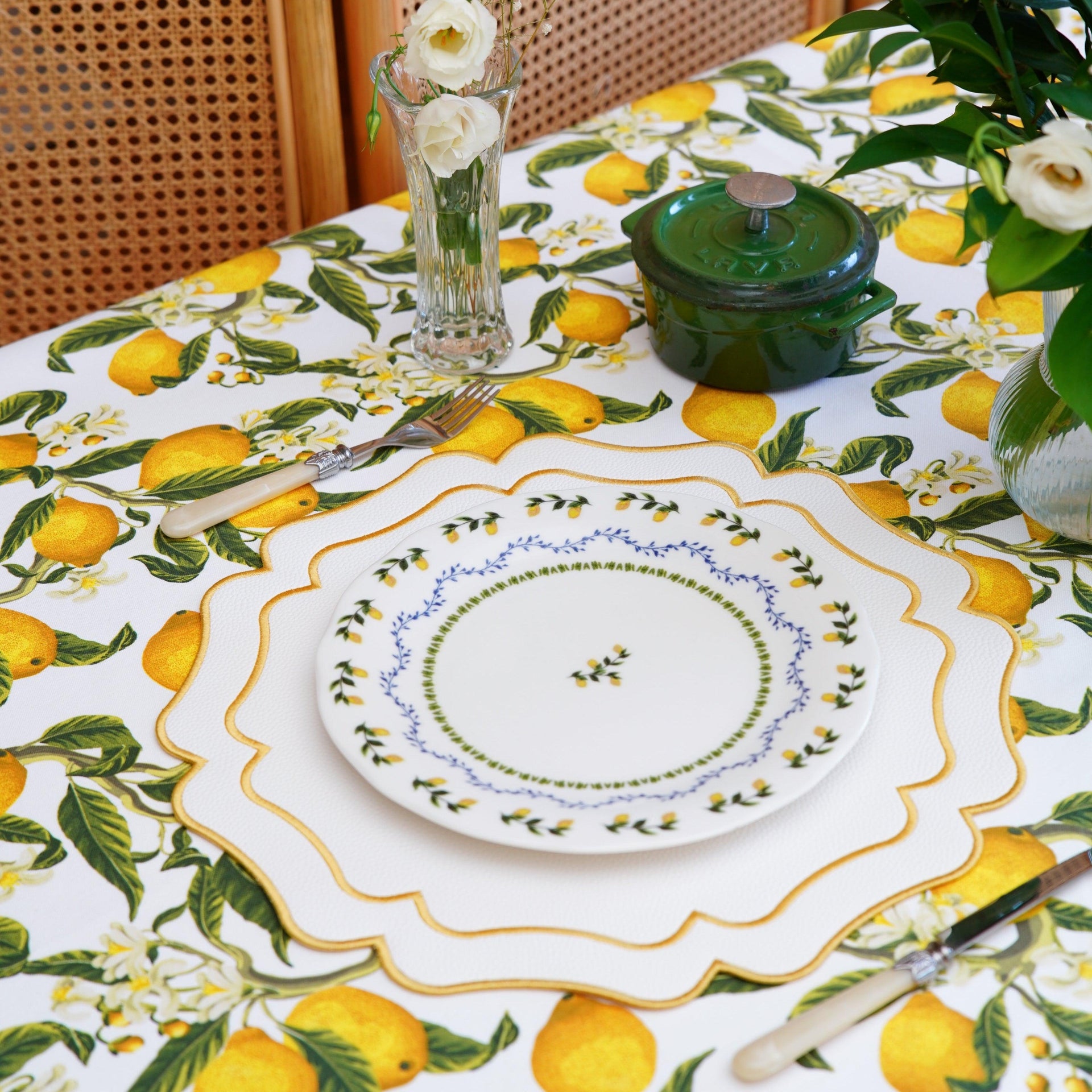 SPRING TABLE DECOR – VISTA IVORY WAVY FAUX LEATHER PLACEMAT