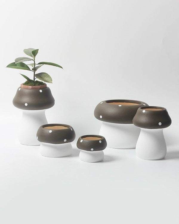 Handmade Cute Whimsical Ceramic Mushrrom Plant Flower Pot for Indoor / Outddor