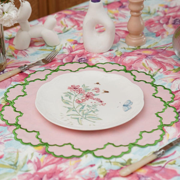 CRESSIDA LIGHT PINK ROUND FABRIC PLACEMAT (Set Of 4)