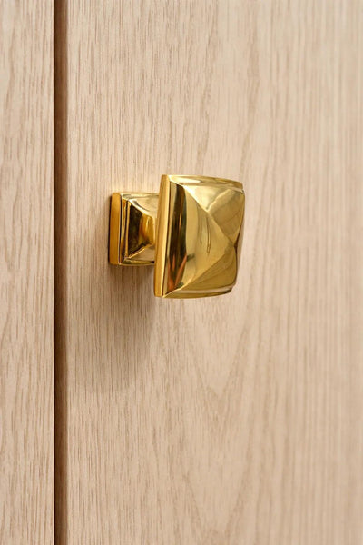 Heritage Brass Knob