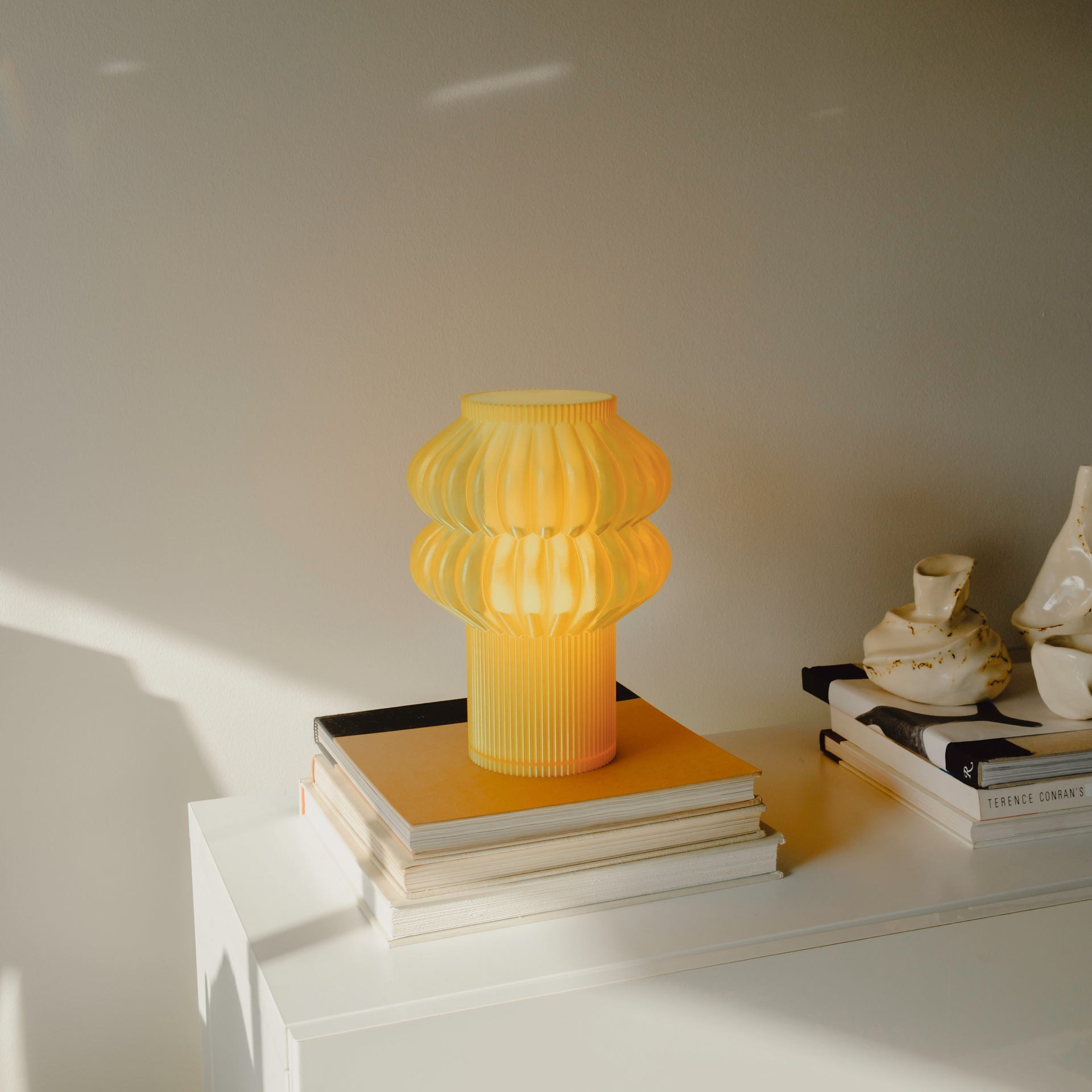 Oppi Table Lamp - Honey Terra Labs