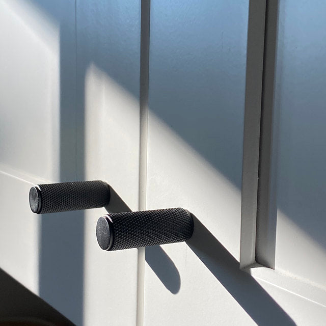 Knurled Matte Black Solid 