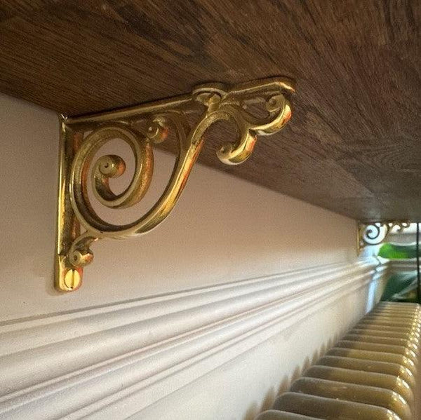 Swirl Shelf Bracket - Unlacquered Brass Polished