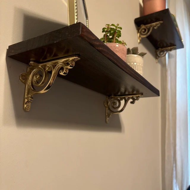 Swirl Shelf Bracket - Unlacquered Brass Polished