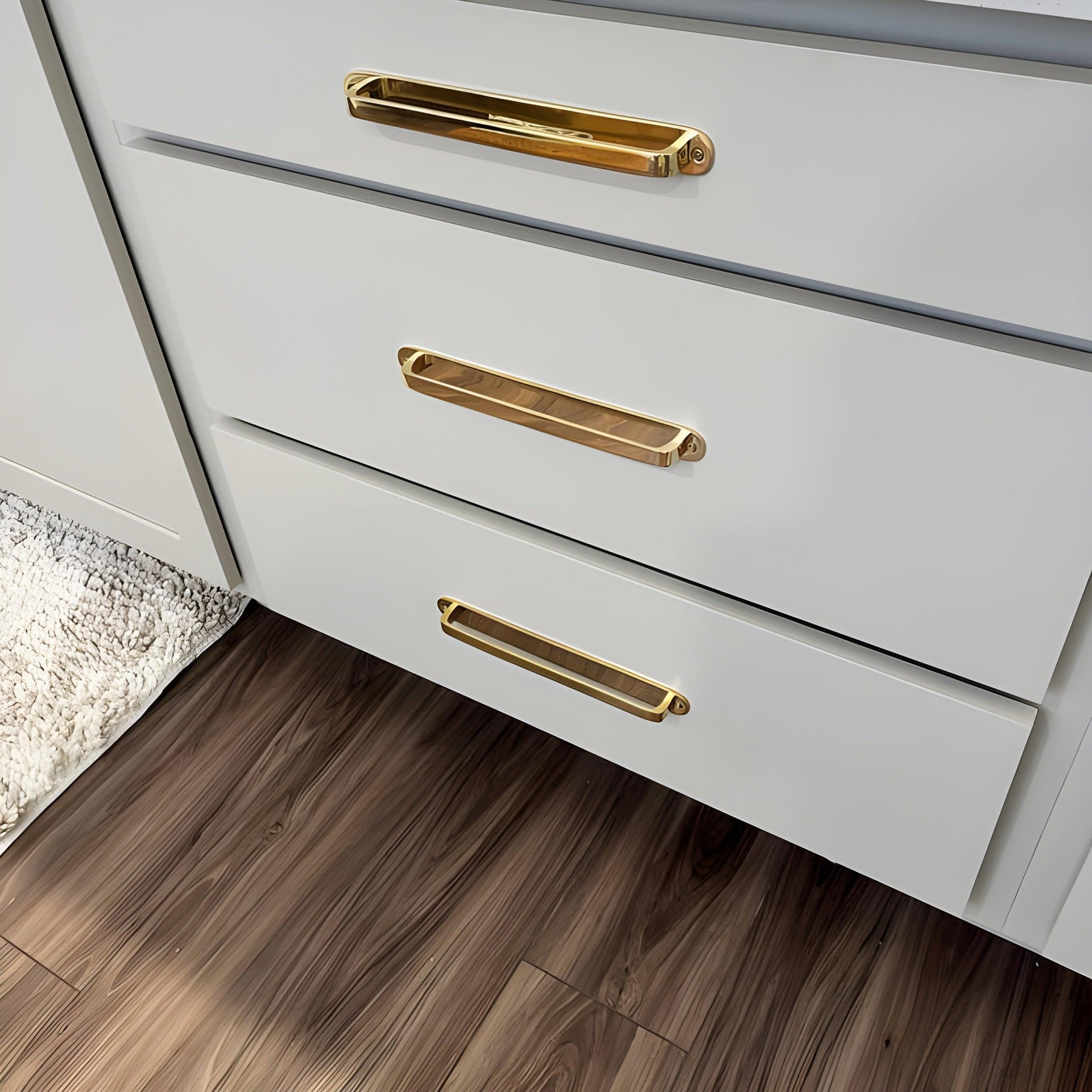 Round Drawer Pulls with Backplate - Unlacquered Polished Brass
