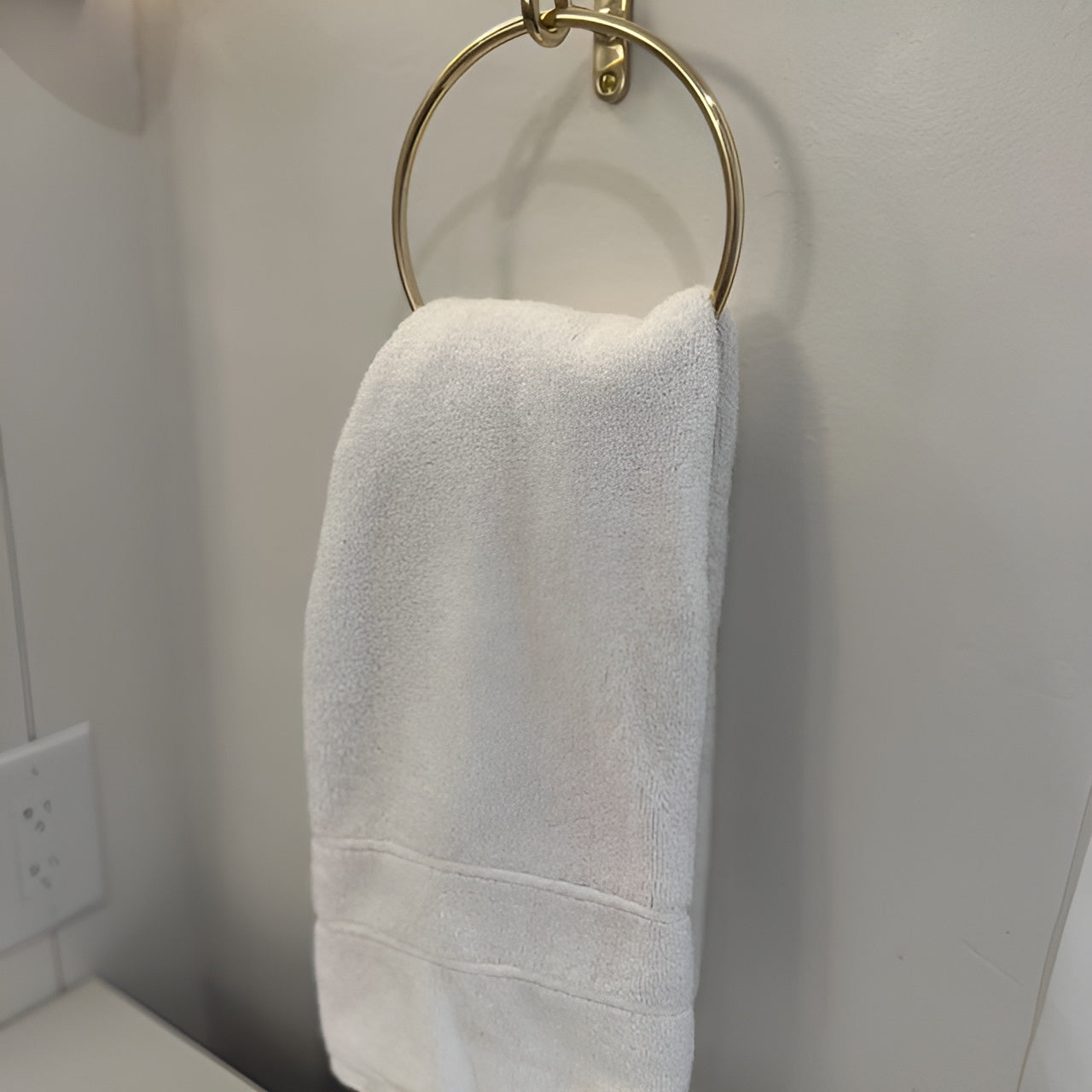 Brass Minimalist Towel Ring - Unlacquered Polished Brass
