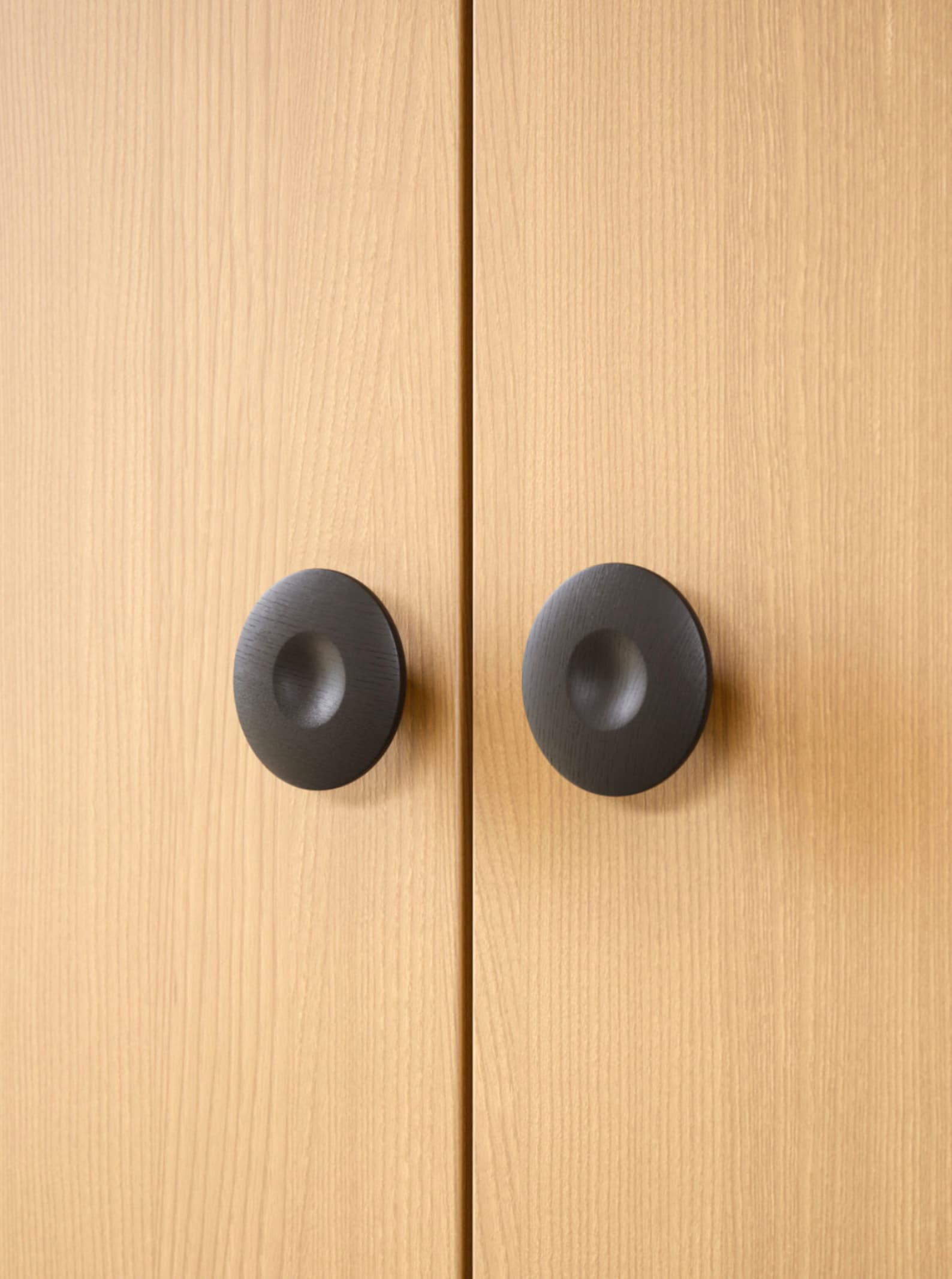 Oak, Walnut, Black 