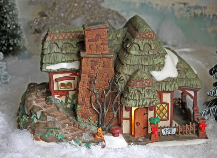 Department 56 Christmas Village Crooked Fence Cottage
