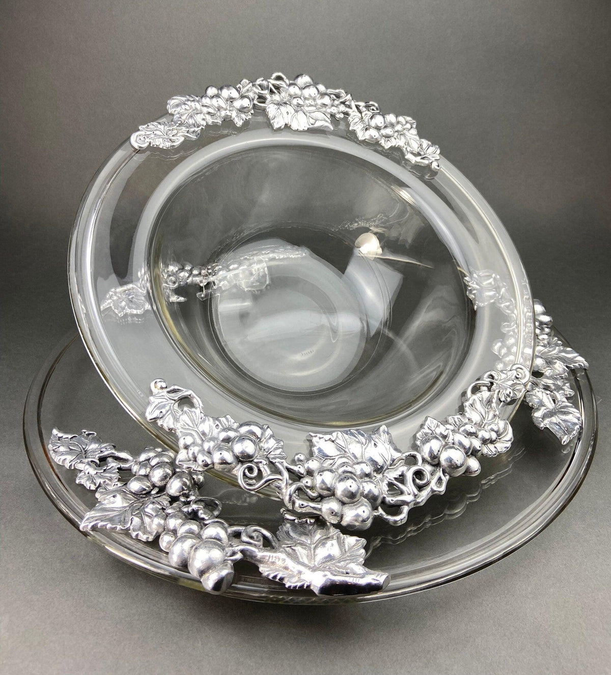 Antique Oval Silver & Glass Serving Platter. Godinger Silver Art. Fluted Glass with Etched Reticulated Silver Tray. Hosting Essential.