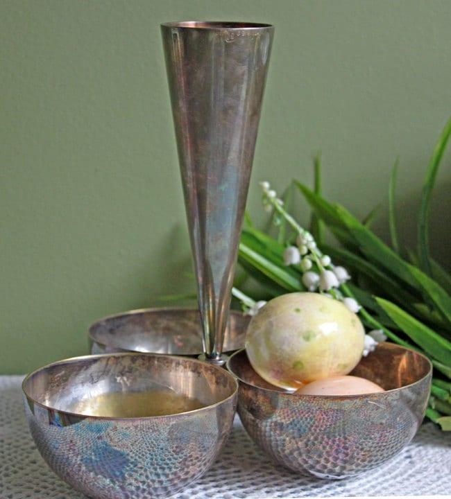 Silver Plated Cluster of Three Serving  Bowls with Vase in Center - by Mesa, Italy