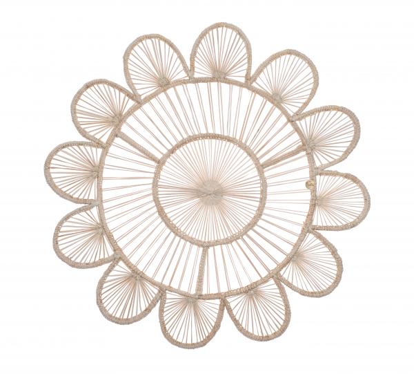 Sunray Scalloped Handwoven Iraca Placemat