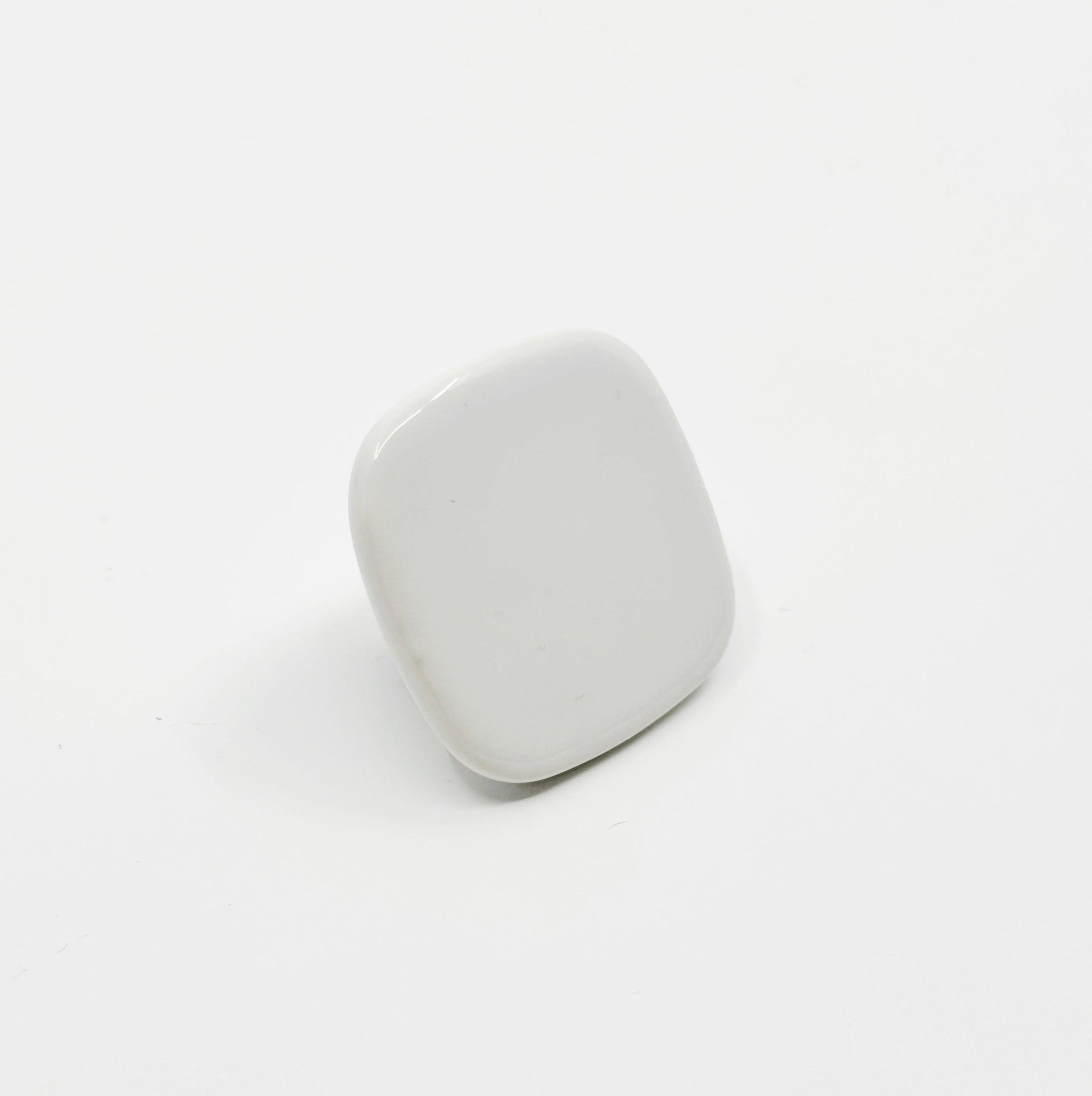 Glossy White 