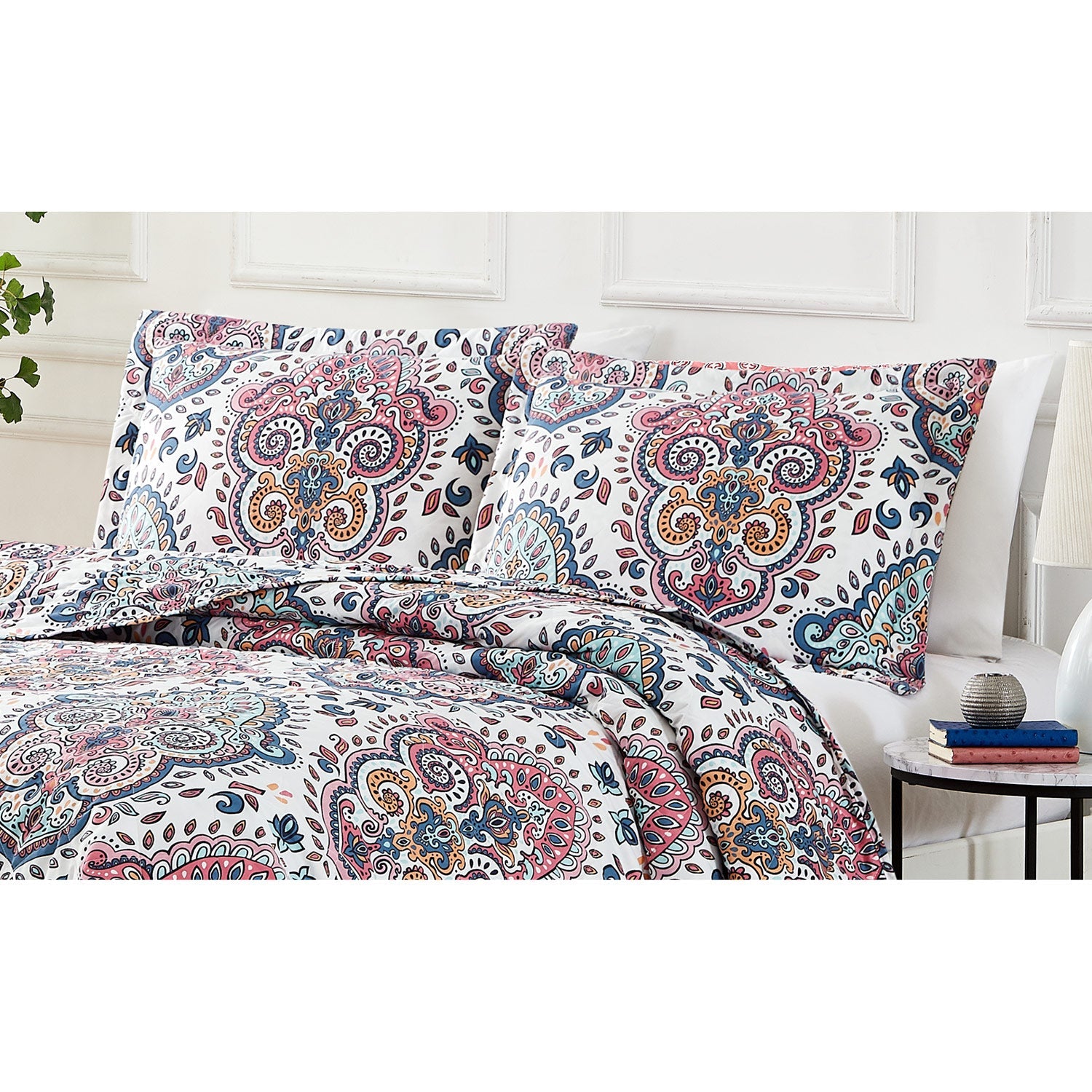 Laguna Izmir 3-Piece Reversible Quilt Set, Multi