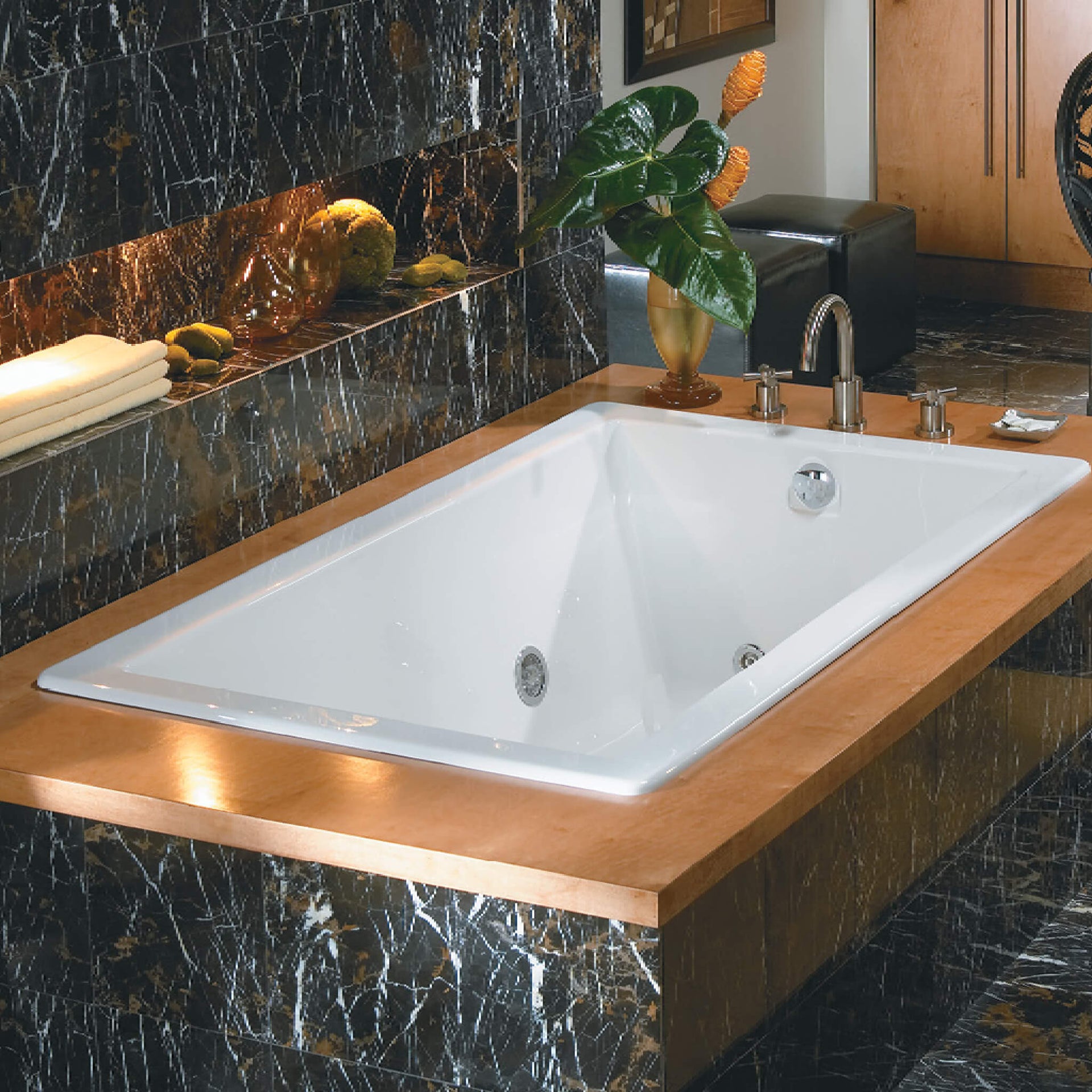 Jacuzzi Elara 66-Inch Drop-In Air Tub With Chromatherapy [JELA6636ARL4CXW/Y] (SAK17581)