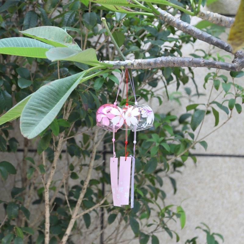Japan Style Hand-paint Sakura Glass Wind Chimes Creative Gifts Painted Window & Door Hanging Bells Decorations Hanging Wind Chime Pendant Label Chimes Wind Bells Gift For Mom Home