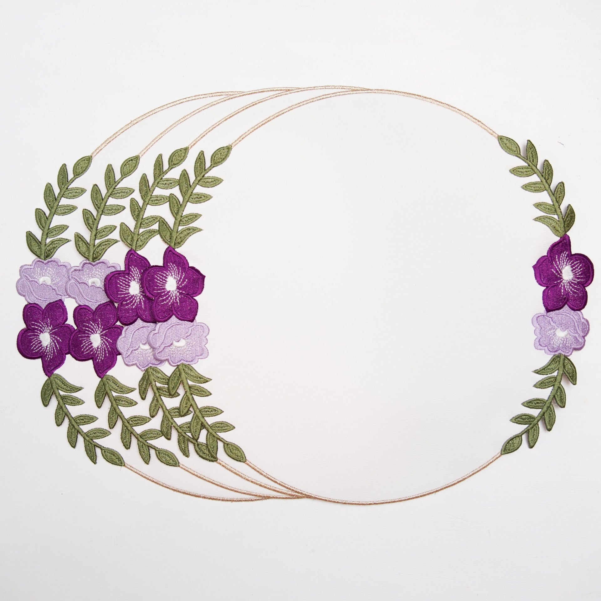 SPRING TABLE DECOR – JASMINE WHITE ROUND FAUX LEATHER PLACEMAT