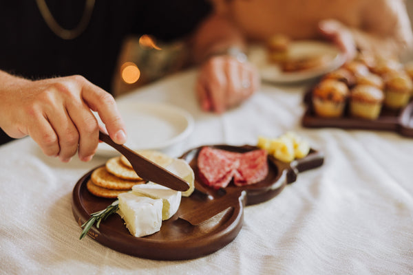 Reversible Snowman Sectioned Serving Tray with Knife Picnic Time Family of Brands