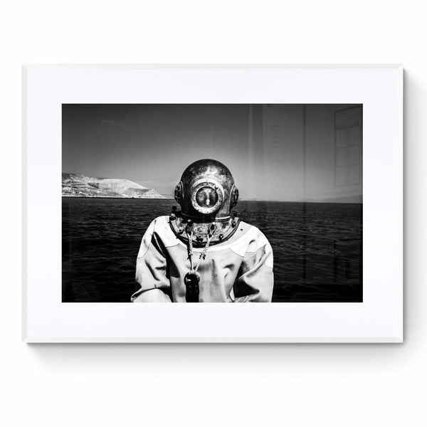 Limited Edition numbered and signed. Diver on Kalymnos | Black-and-white wall art photography from Greece