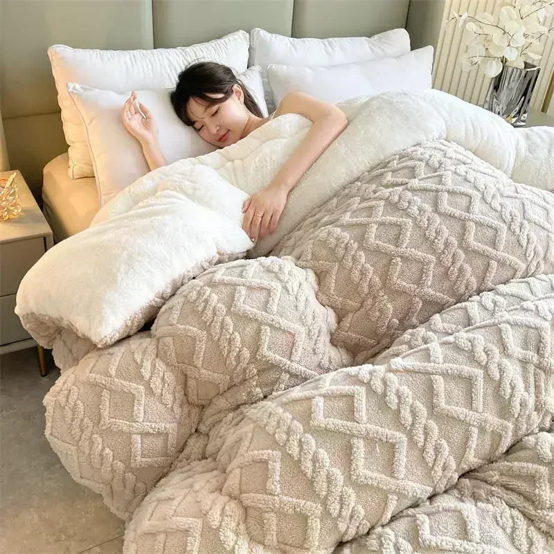 Thick Winter Blanket for Bed Soft Flannel & Artificial Lamb Cashmere Warm, Cozy & Comfortable Quilt Comforter