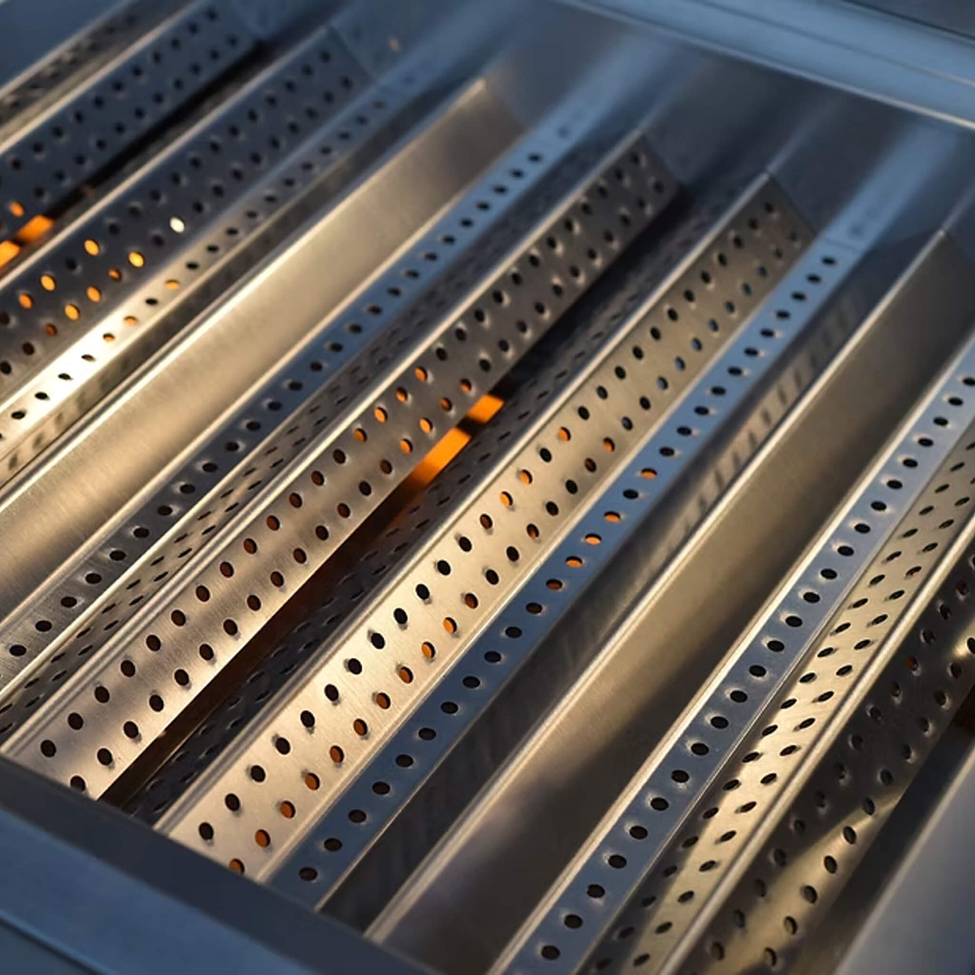 KoKoMo 32-Inch Premium 45K BTU Elite 4-Burner Built-In Gas Grill [KO-ELITE-4BG] (SAK94057)