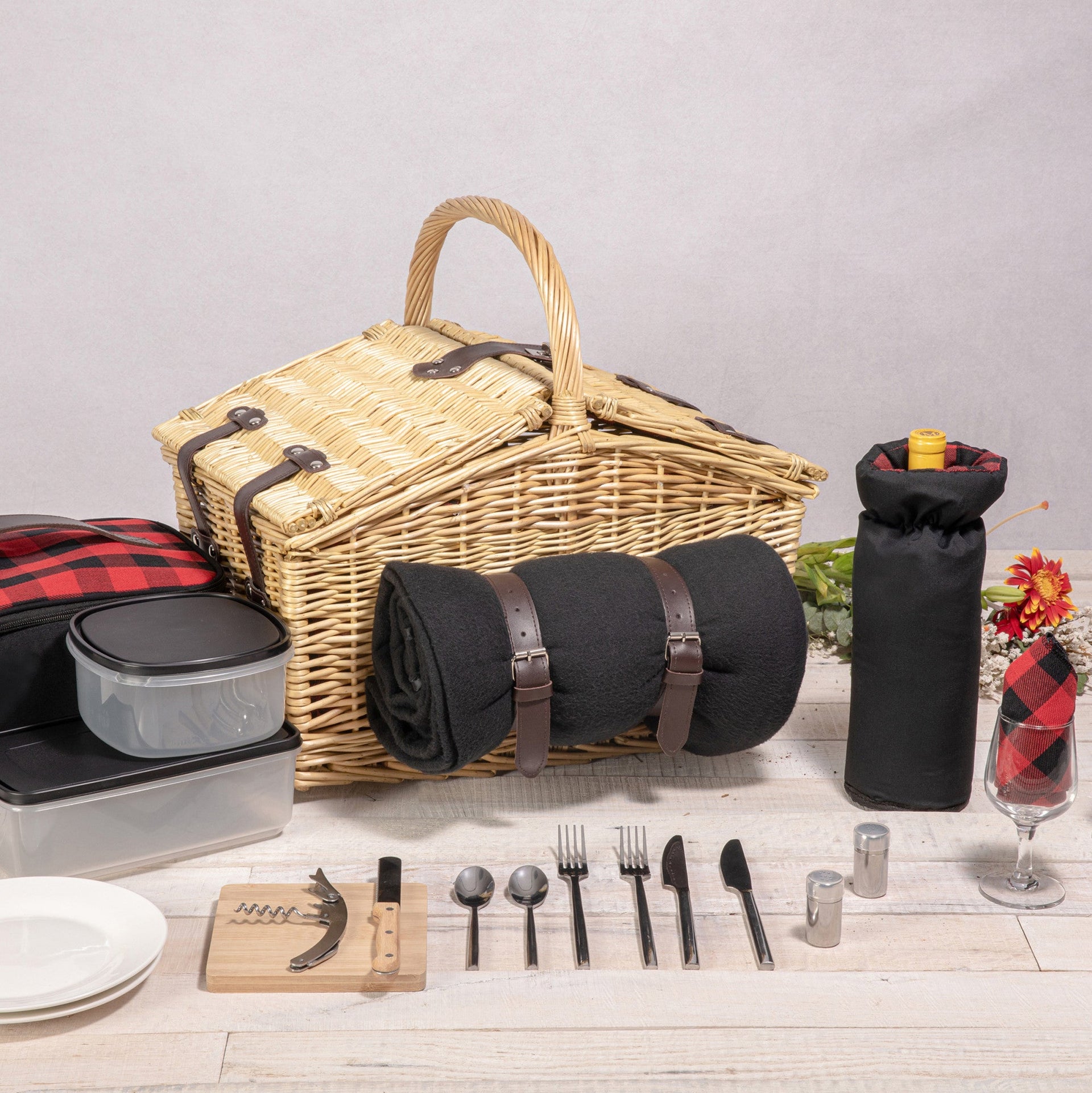 Somerset Picnic Basket for 2 Picnic Time Family of Brands