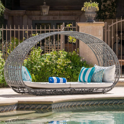 Large 2-Person Abigal Outdoor Wicker Daybed With Aluminum Frame And Cushions (SAK23942)