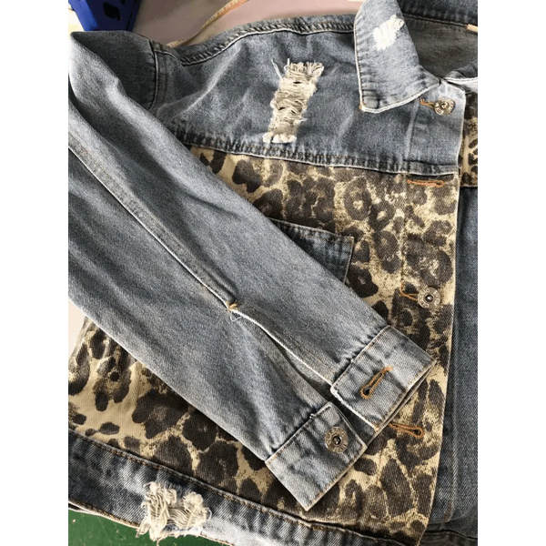 Lavish Style Winter Long-sleeved Jacket Denim Trendy Leopard Print Stitching Lapel Short Jacket For Women And Girls