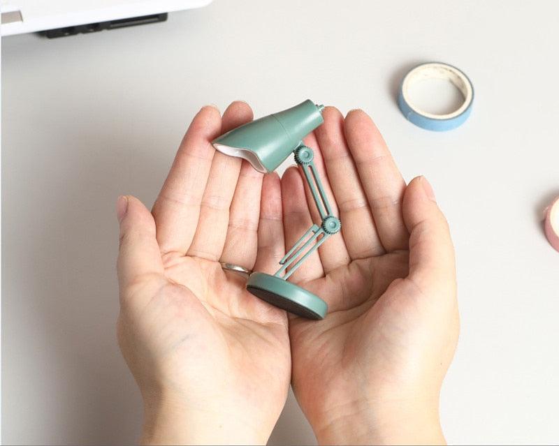 LED Mini Desk Lamp Foldable Magnetic Night Light Bedroom Study Reading Book Lamps With Clip Eye Protection Bedside Lights Decorative Table Lamp Cute Study Lamps for Bedroom Décor