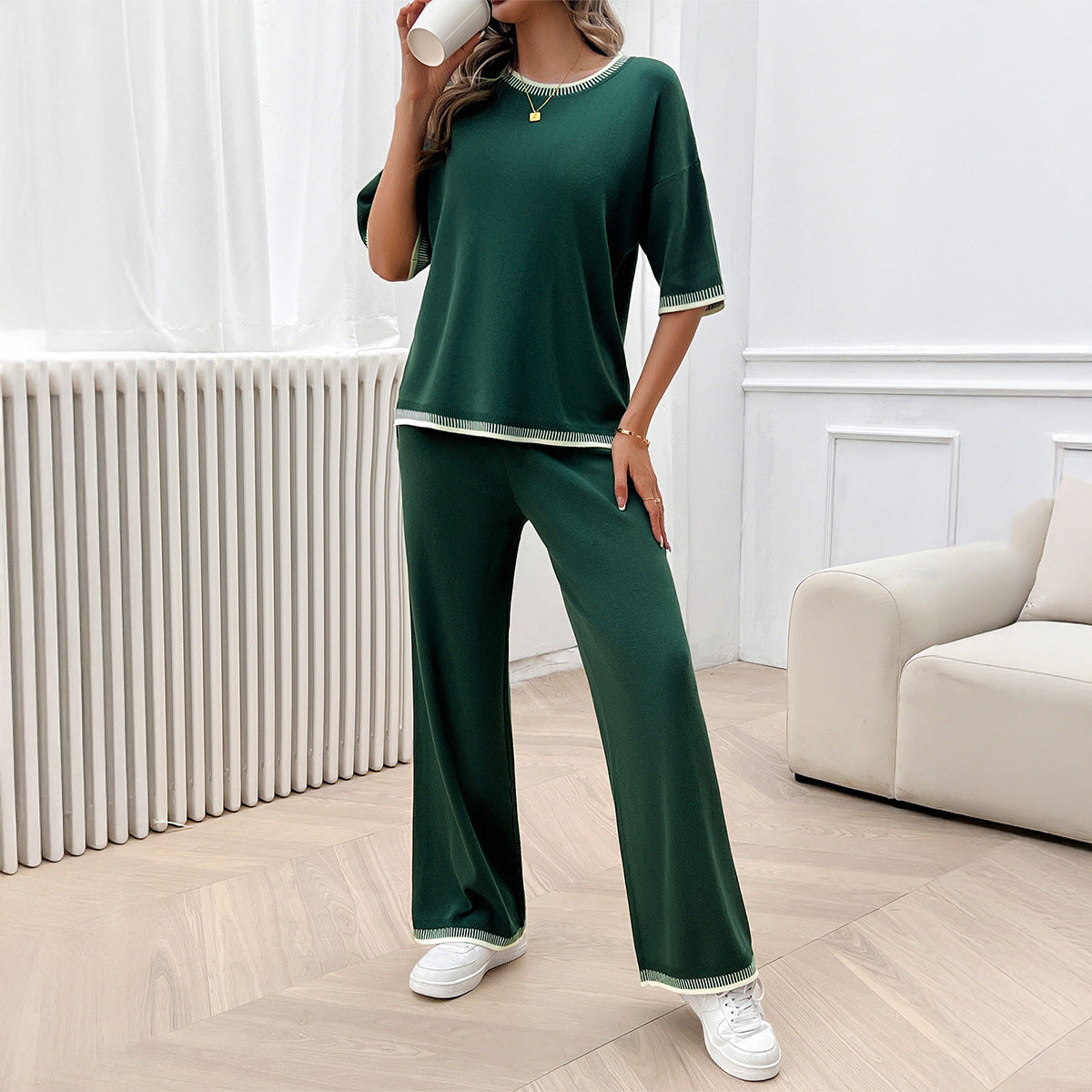 Leisure vacation style simple short sleeved women's straight pants set