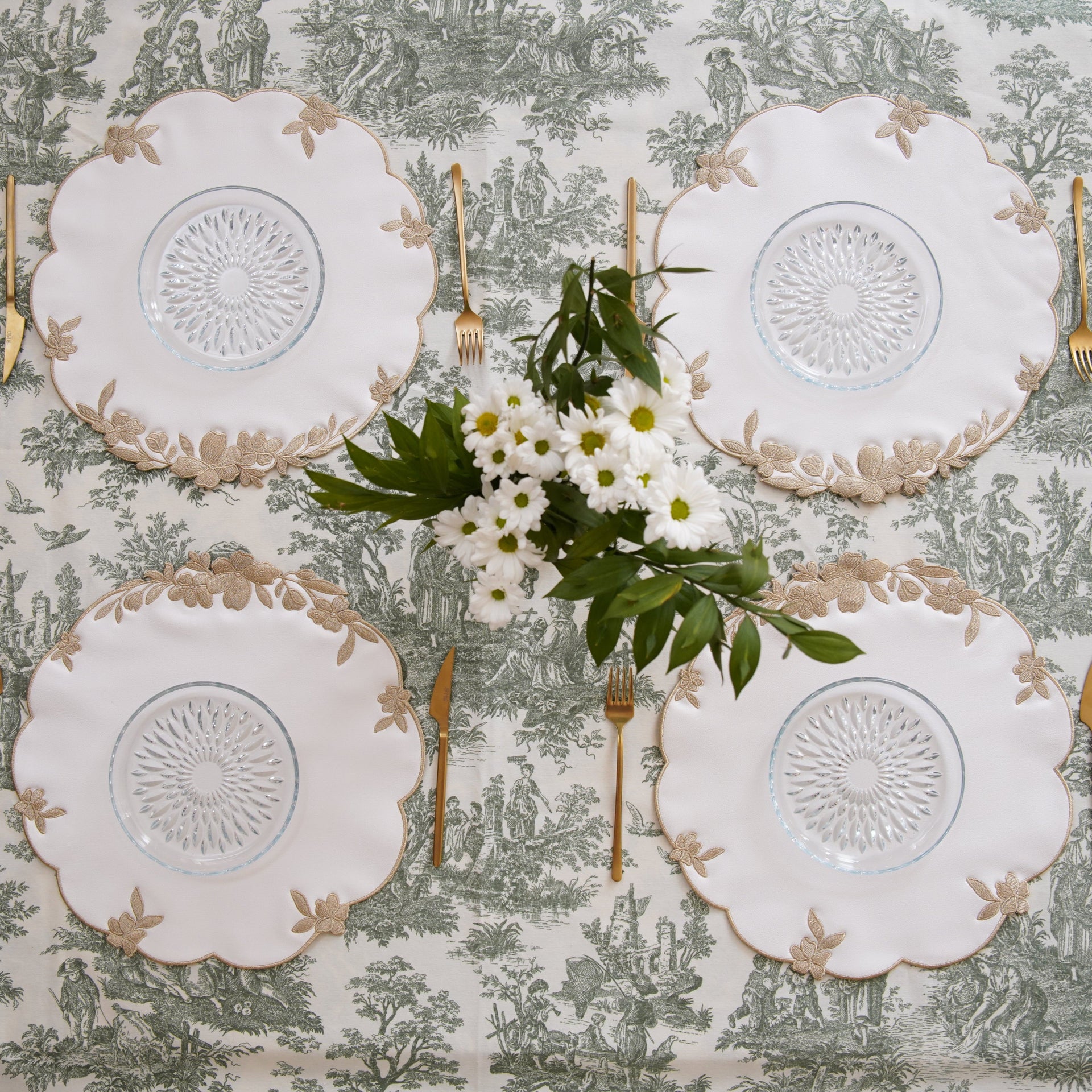 SPRING TABLE DECOR – LOTUS WHITE GOLD ROUND FAUX LEATHER PLACEMAT