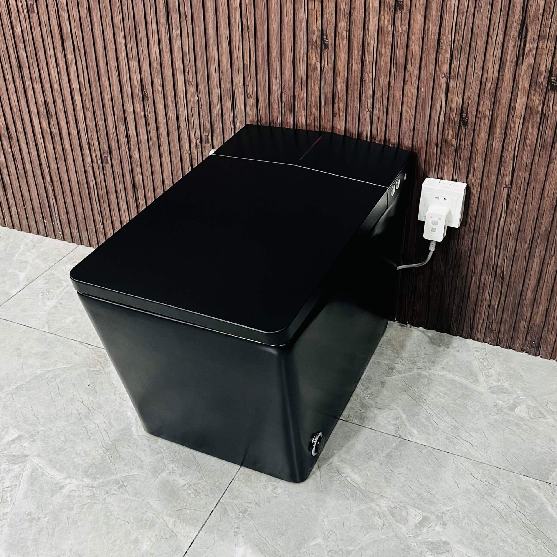 Luxury Black Square Smart Toilet With Bidet, Remote, And Heated Seat (SAK45183)