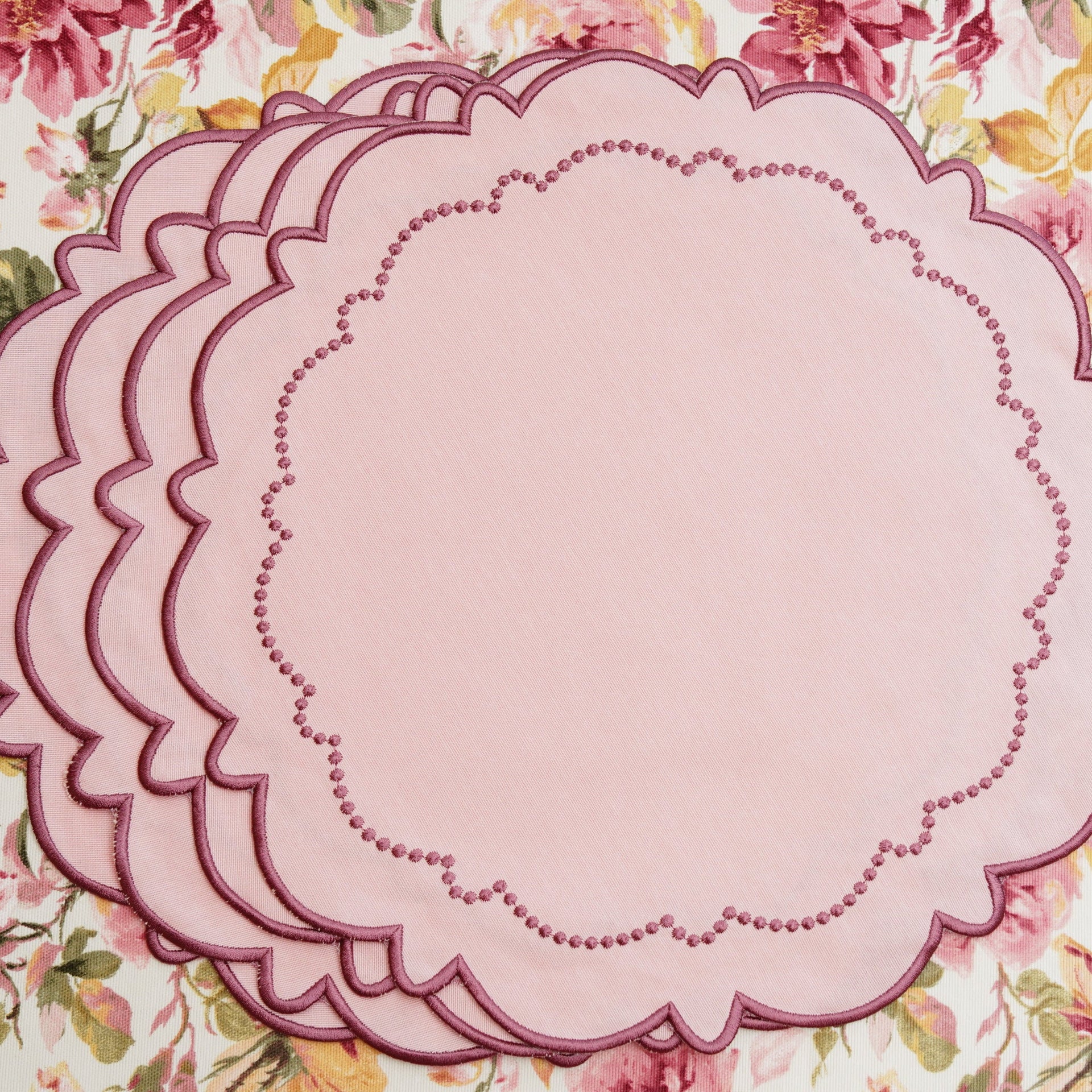 SPRING TABLE DECOR – HARMONY LIGHT PINK ROUND FABRIC PLACEMAT