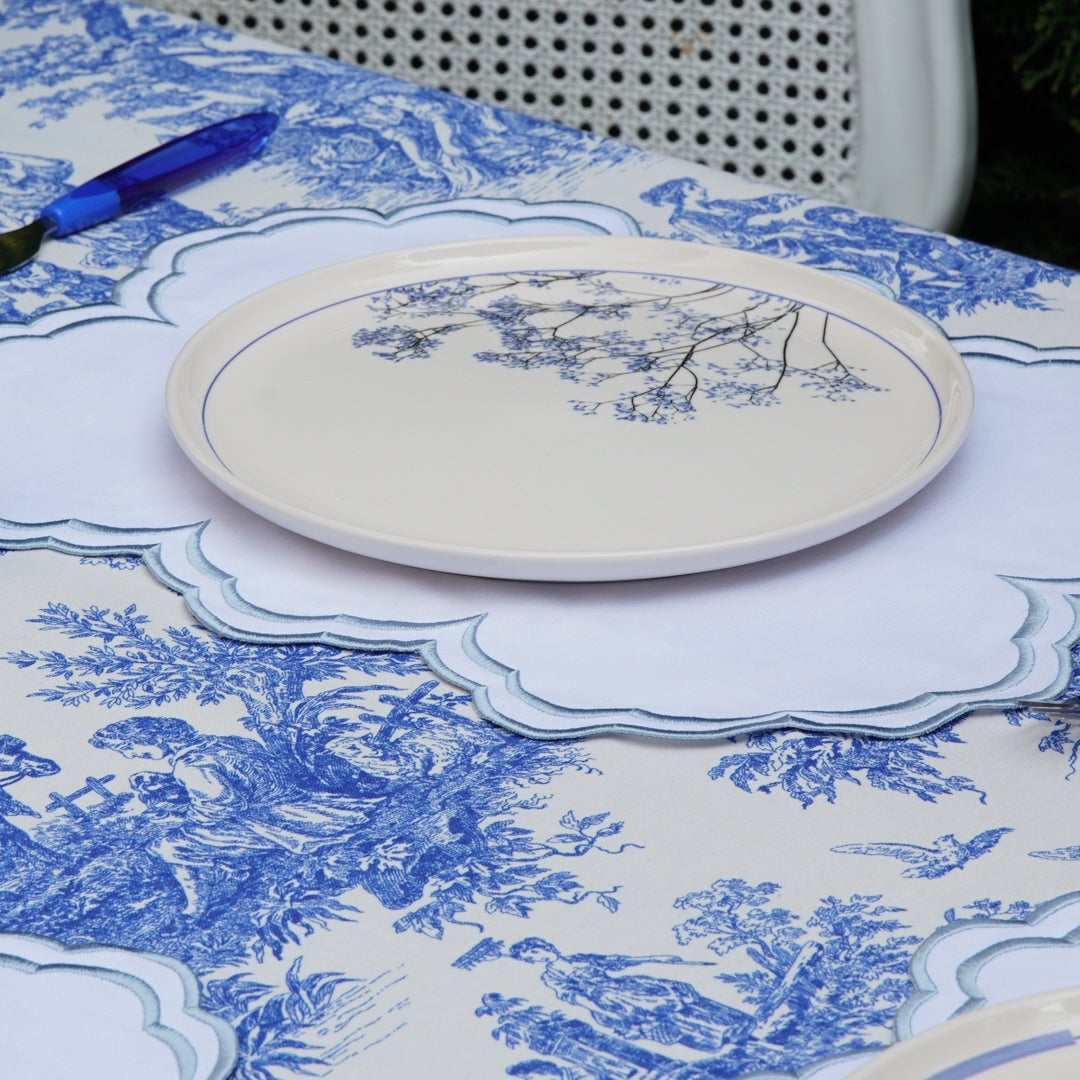 SPRING TABLE DECOR – AQUELLE WHITE RECTANGLE FABRIC PLACEMAT