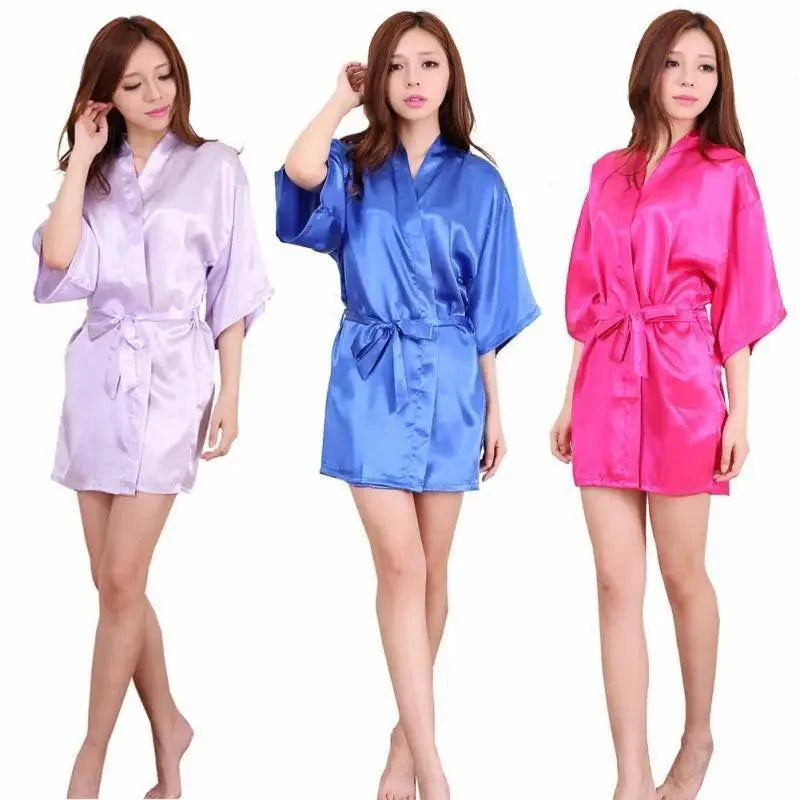 Luxury White Silk Women Bathrobe Soft Short Ladies Sleepwear Indoor Bathrobe Party Sleepwear With Waist Belt