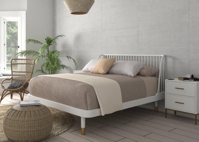 Madelyn Slat Back Platform Bed