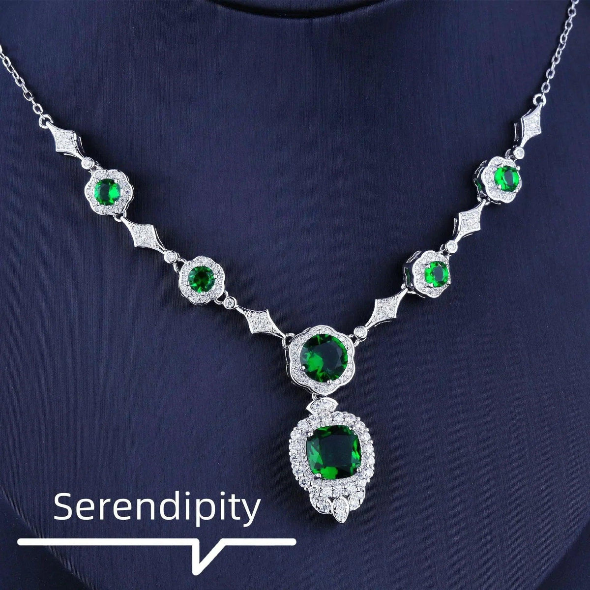 Emerald Elegance White Gold Necklace