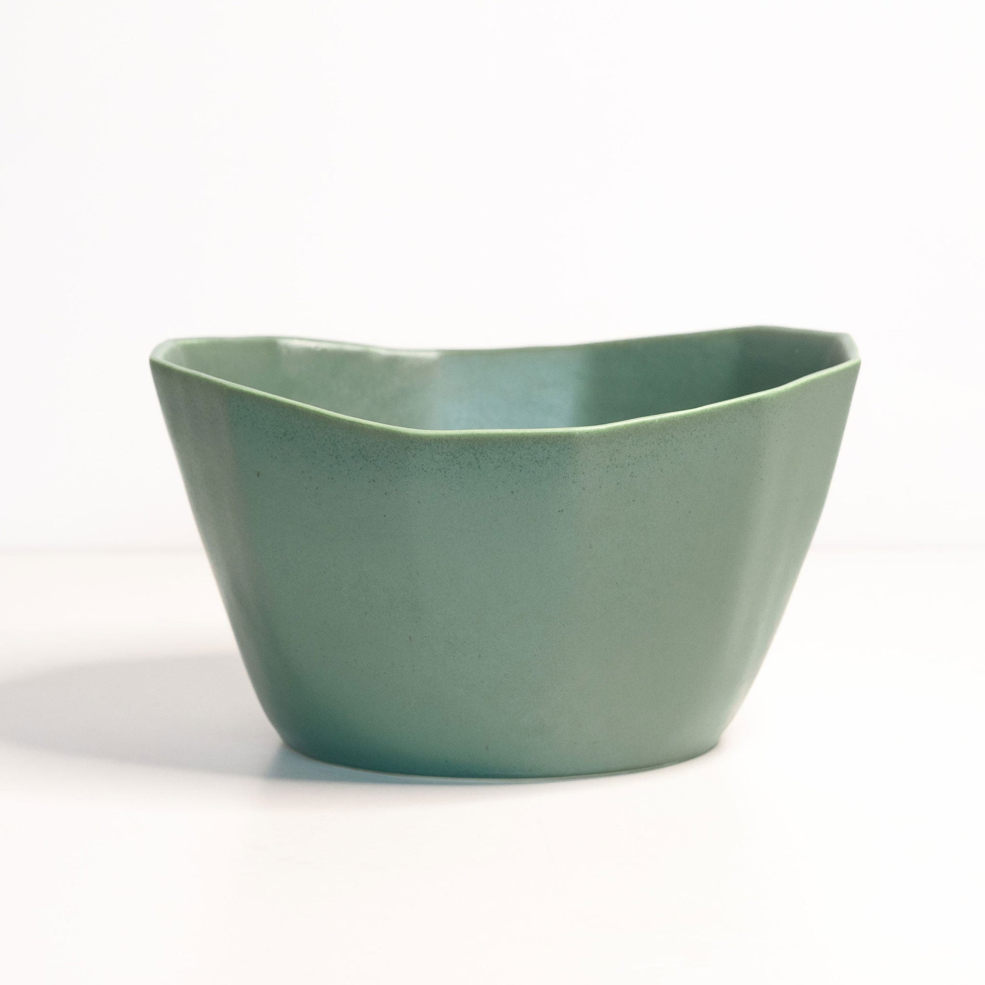 Medium Porcelain Nesting Bowl