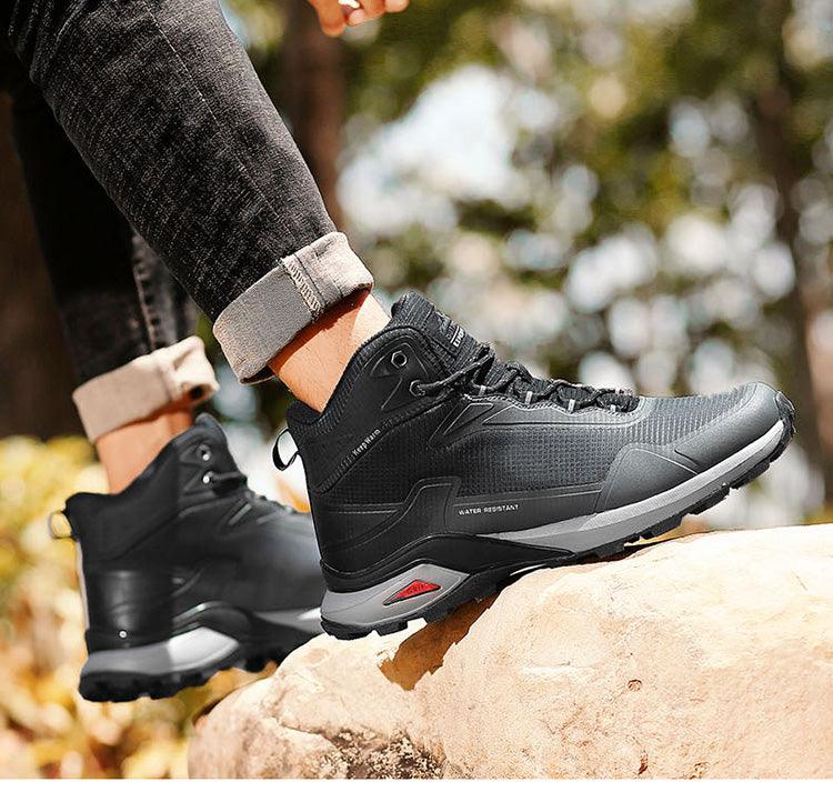 Men's Warm Boots Plush Snow Boots Outdoor Non-Slip Hiking Boots High Top Waterproof Sports Men's Winter Boots Snow Boots Warm Lined Non Slip Leather Shoes