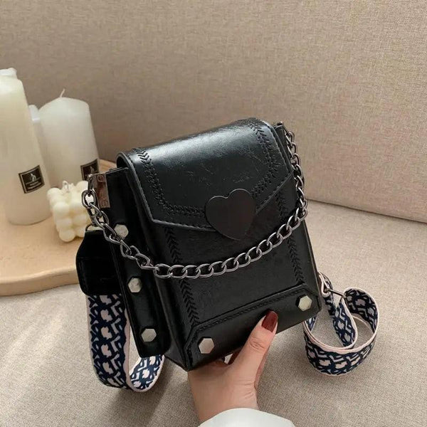 Modern Elegant Stunning Heart-Shaped Women's Bag Cute Studded Shoulder Bag For Women And Girls