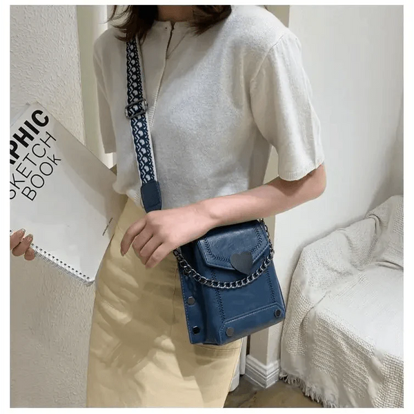 Modern Elegant Stunning Heart-Shaped Women's Bag Cute Studded Shoulder Bag For Women And Girls