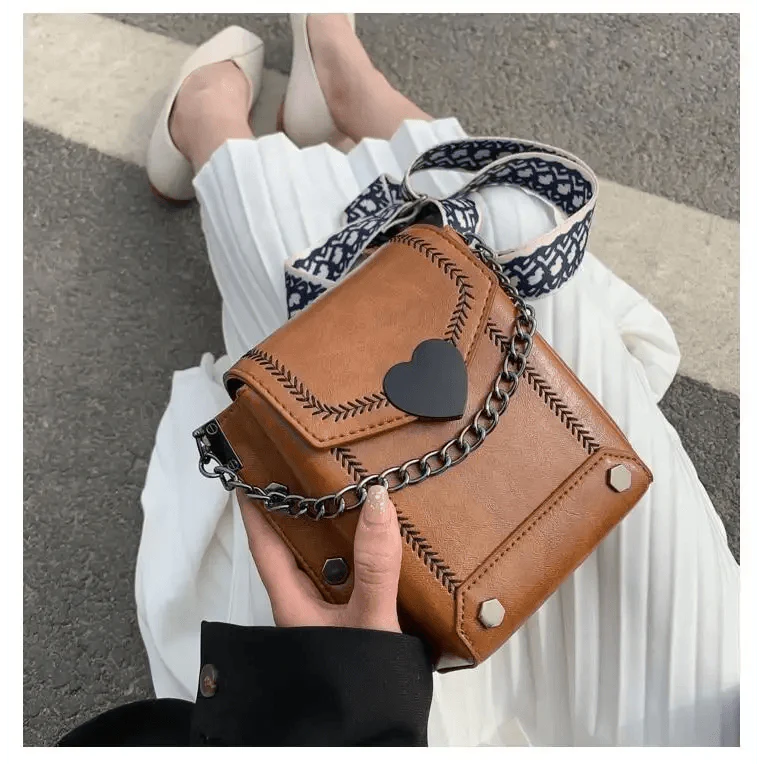 Modern Elegant Stunning Heart-Shaped Women's Bag Cute Studded Shoulder Bag For Women And Girls