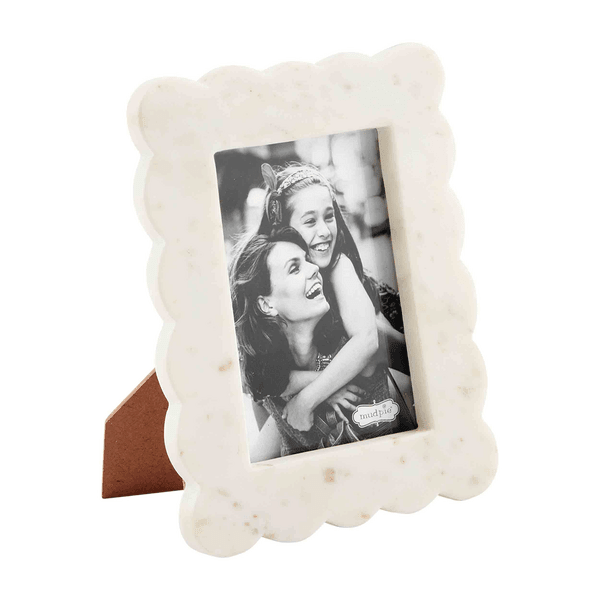 Mud Pie Scalloped Marble Frame - 4x6