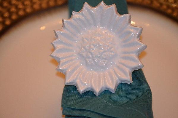 Vibhsa Sunflower White Napkin Rings Set of 4