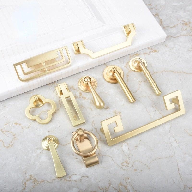 New Chinese Golden Cupboard Door Drawer Concealed Buckle Handle Wardrobe Zinc Alloy Hardware Handle Kitchen Cupboard Hardware Modern Style Furniture Door Pulls