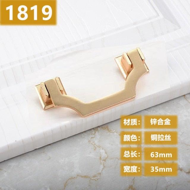 New Chinese Golden Cupboard Door Drawer Concealed Buckle Handle Wardrobe Zinc Alloy Hardware Handle Kitchen Cupboard Hardware Modern Style Furniture Door Pulls